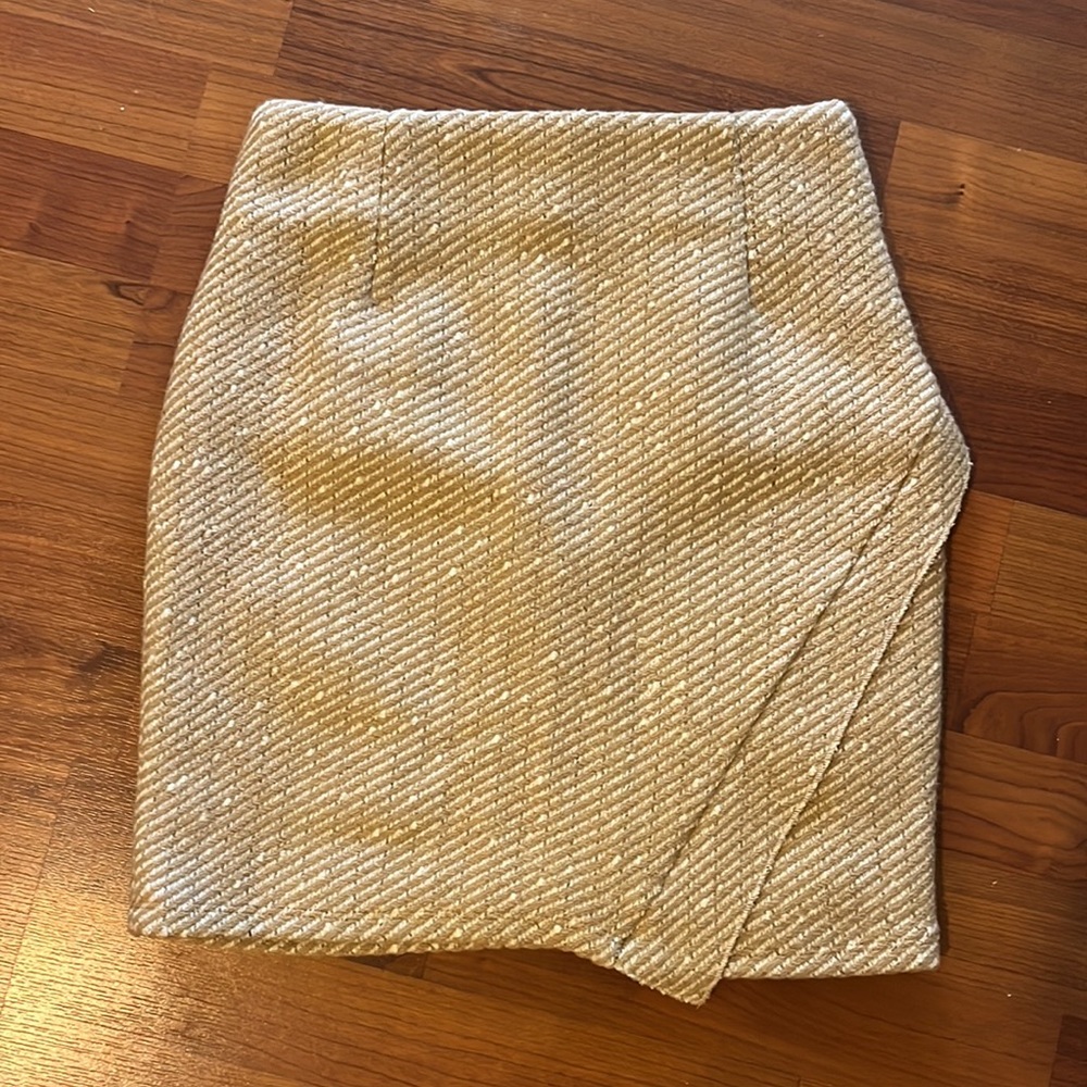 Tweed skirt